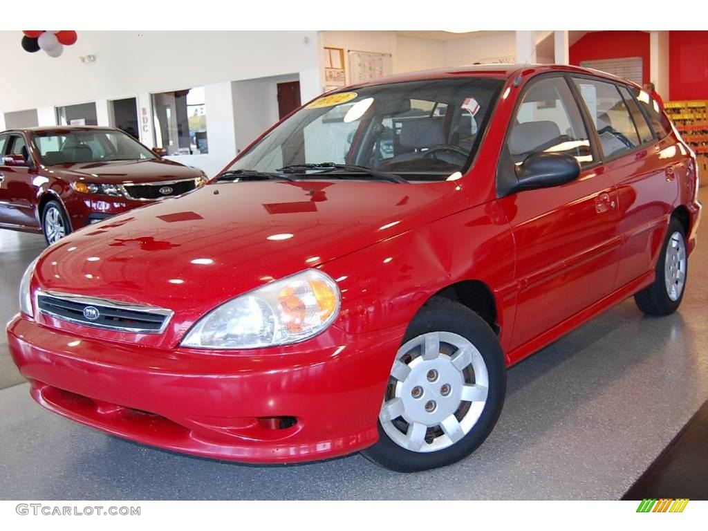 2002 Rio Cinco Hatchback - Classic Red / Gray photo #1