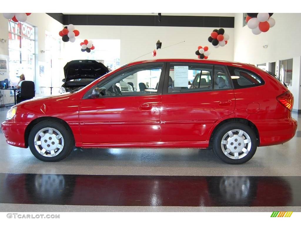 2002 Rio Cinco Hatchback - Classic Red / Gray photo #3