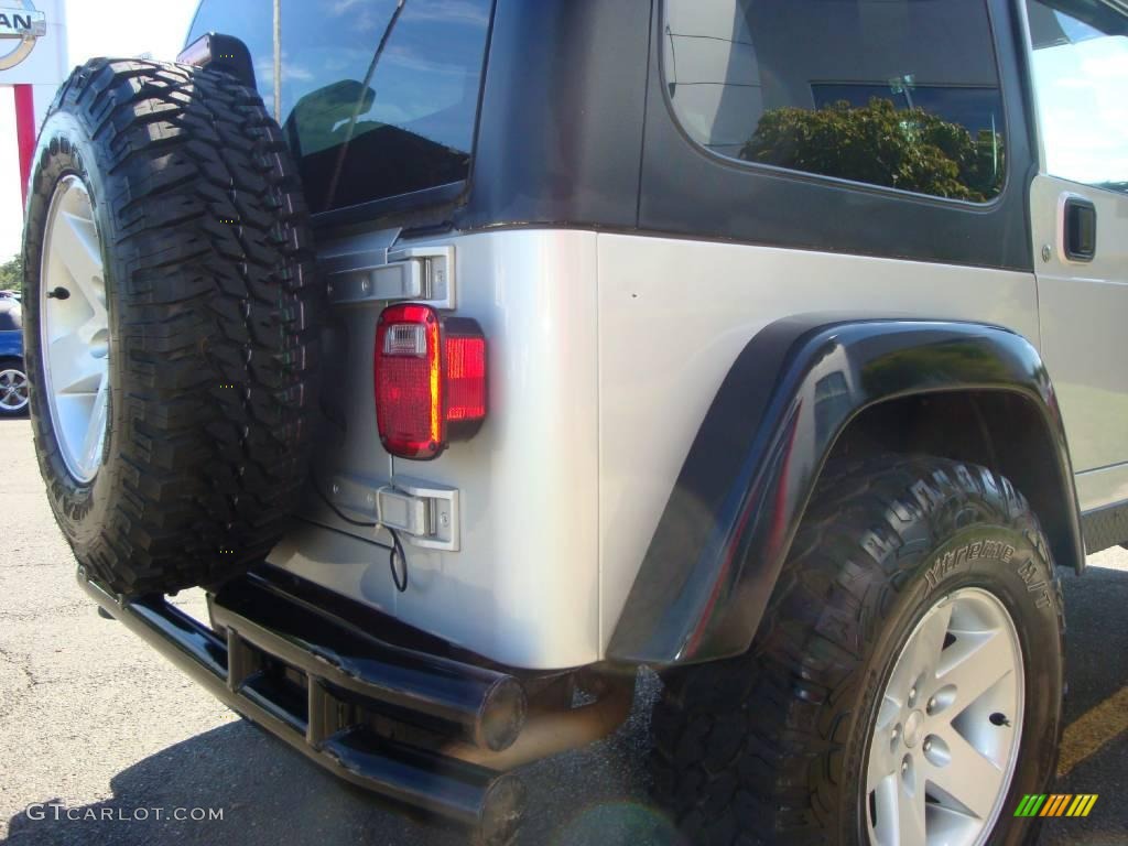 2004 Wrangler Rubicon 4x4 - Bright Silver Metallic / Dark Slate Gray photo #21