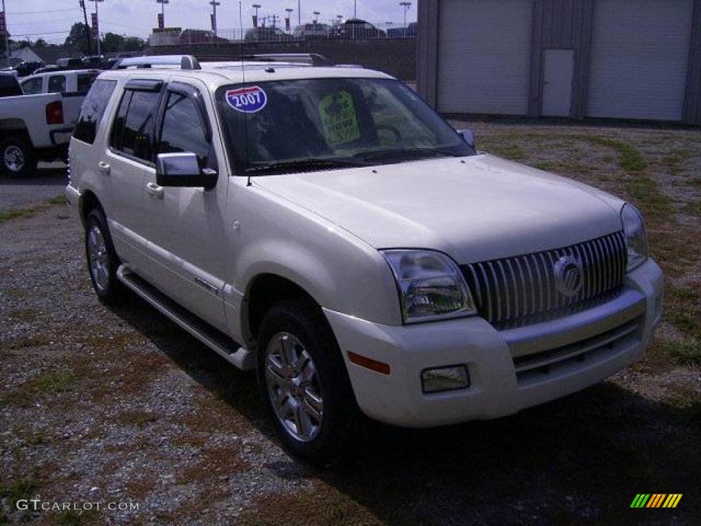 2007 Mountaineer Premier - Oxford White / Camel photo #5