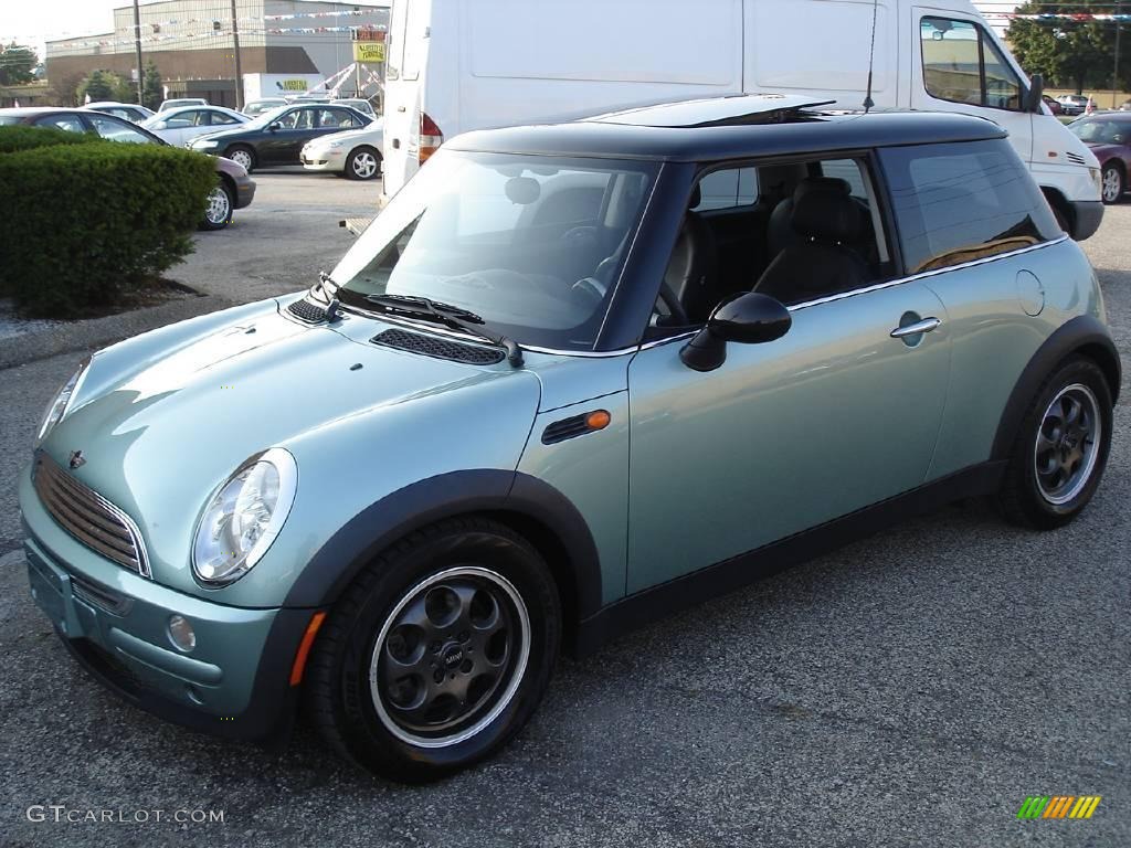 2002 Silk Green Metallic Mini Cooper Hardtop 17965932