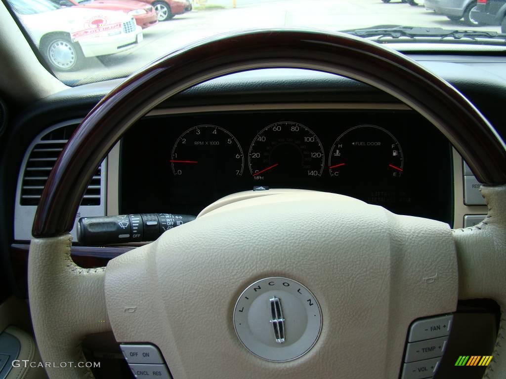 2006 Navigator Luxury - Oxford White / Camel photo #20