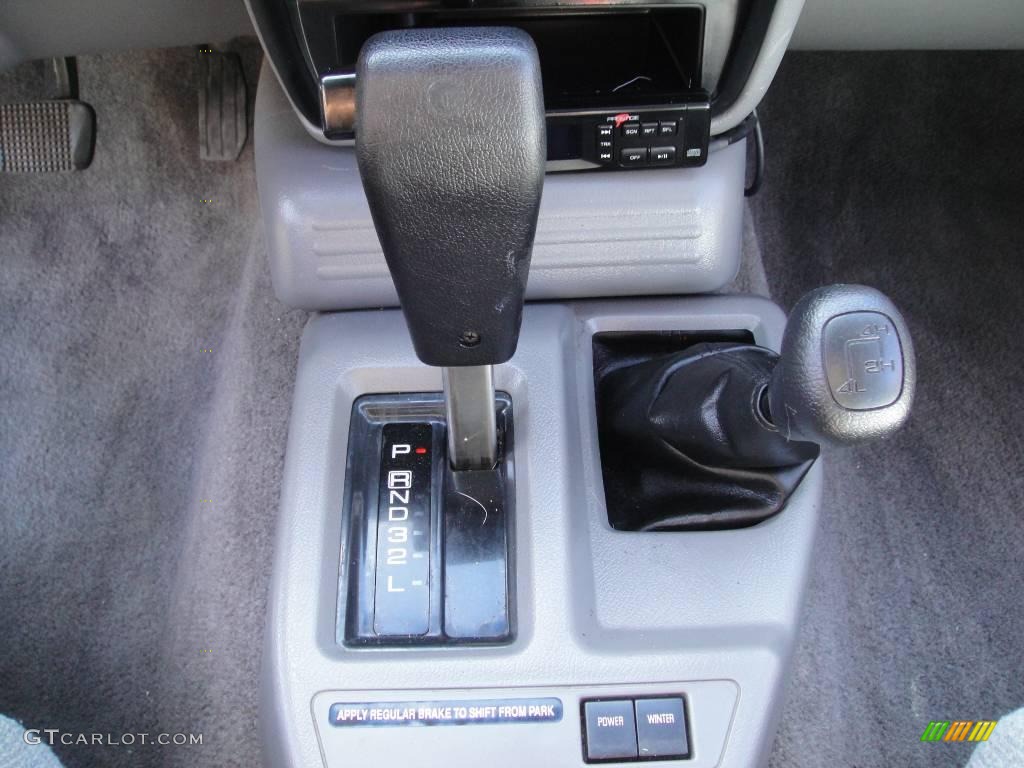 1996 Trooper LS 4x4 - Ebony Black / Gray photo #14