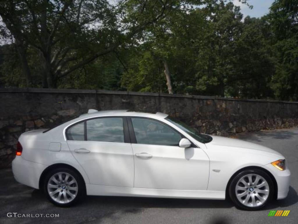 2006 3 Series 330i Sedan - Alpine White / Grey photo #5