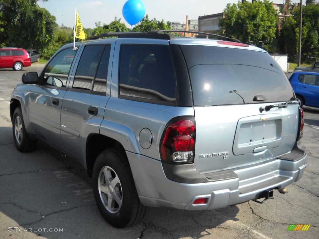 2006 TrailBlazer LS 4x4 - Silver Blue Metallic / Light Cashmere/Ebony photo #4