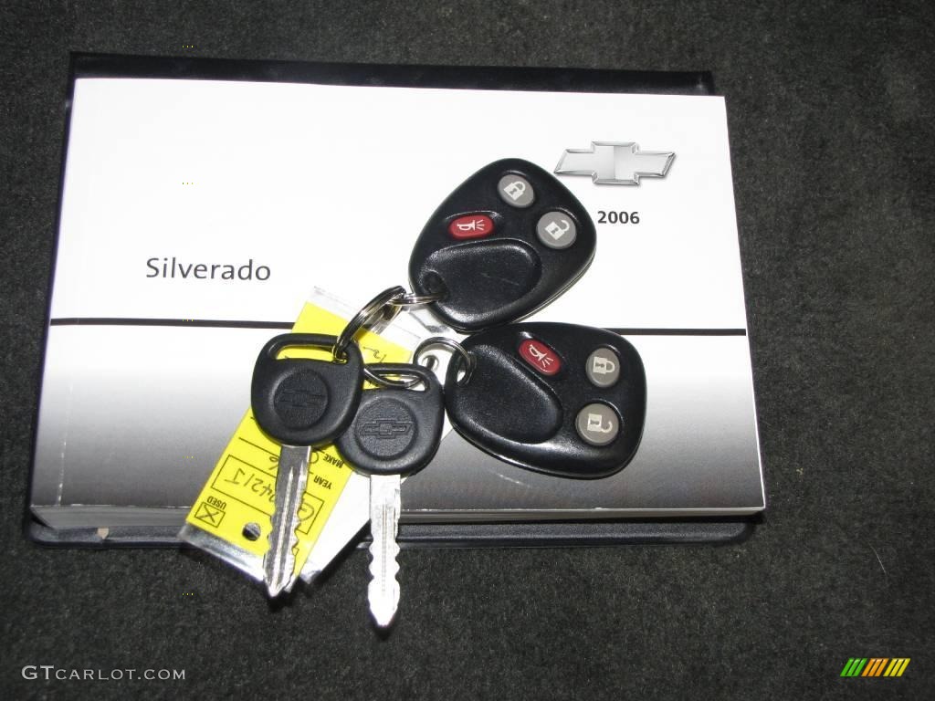 2006 Silverado 1500 Z71 Extended Cab 4x4 - Victory Red / Medium Gray photo #20