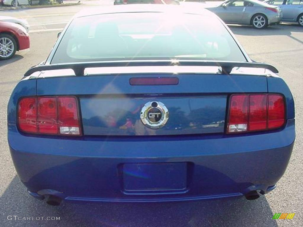 2006 Mustang GT Deluxe Coupe - Vista Blue Metallic / Dark Charcoal photo #10