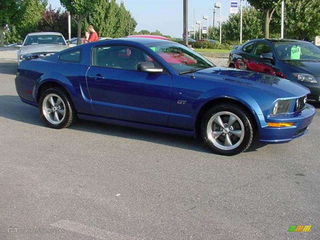 2006 Mustang GT Deluxe Coupe - Vista Blue Metallic / Dark Charcoal photo #12