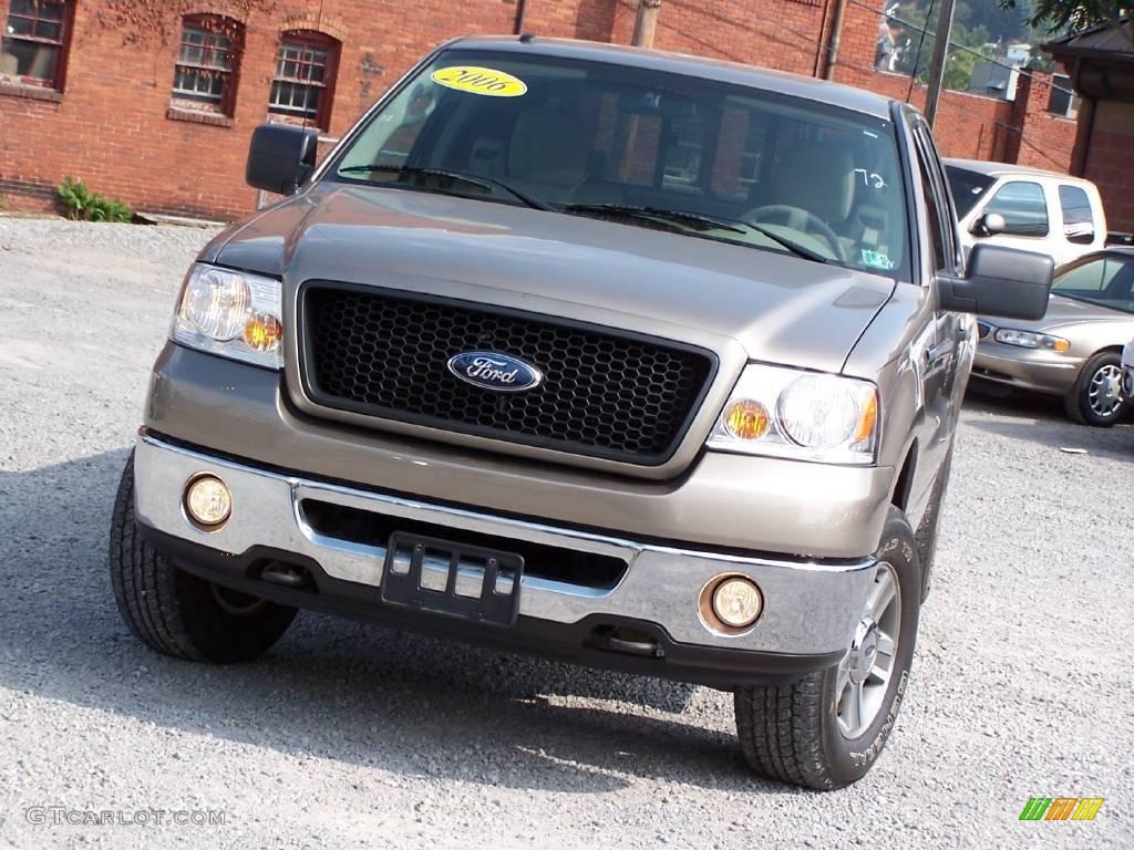 2006 F150 XLT SuperCab 4x4 - Arizona Beige Metallic / Tan photo #13