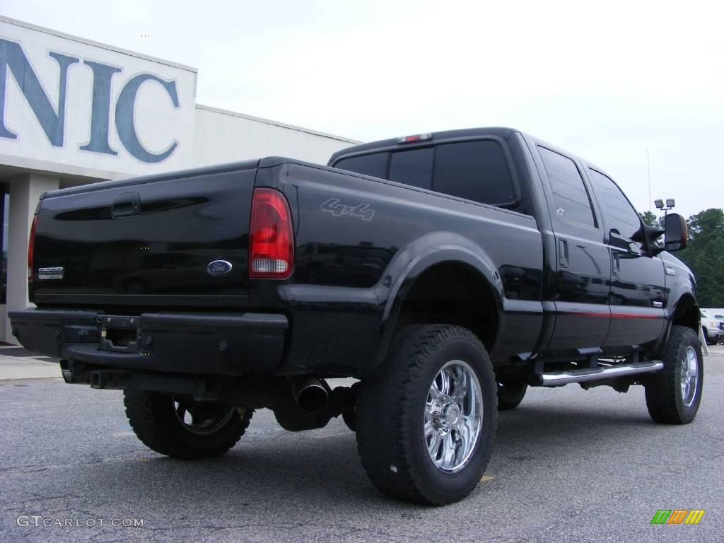 2007 F250 Super Duty Lariat Outlaw Crew Cab 4x4 - Black / Black/Red Leather photo #8