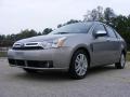 2008 Vapor Silver Metallic Ford Focus SE Sedan  photo #2