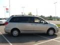 2006 Silver Shadow Pearl Toyota Sienna LE  photo #8