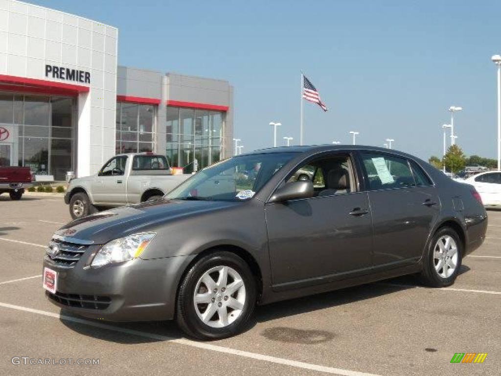 2006 Avalon XL - Phantom Gray Pearl / Light Gray photo #1