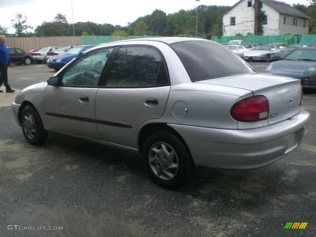 2000 Metro LSi Sedan - Silver Metallic / Gray photo #4