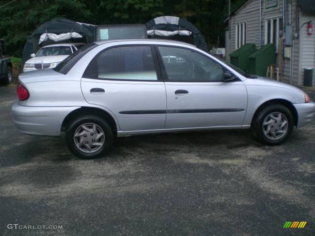 2000 Metro LSi Sedan - Silver Metallic / Gray photo #7