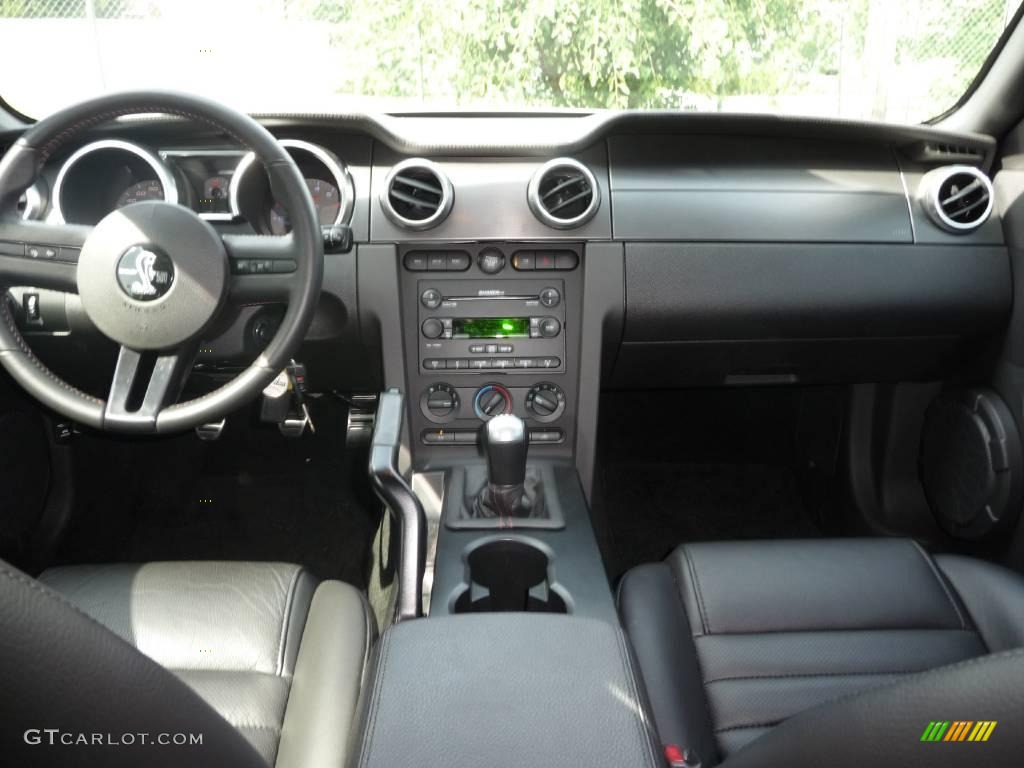 2007 Ford Mustang Shelby GT500 Coupe Black Leather Dashboard Photo #18041080