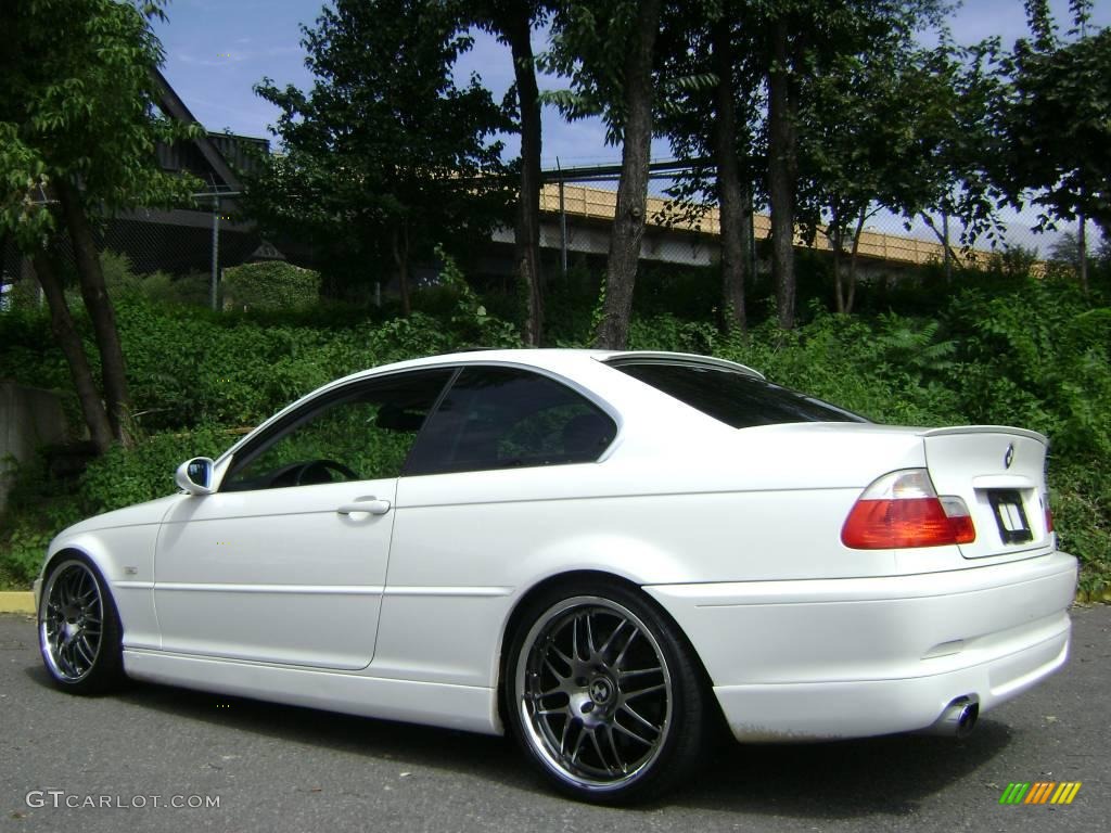 2002 3 Series 330i Coupe - Alpine White / Black photo #2