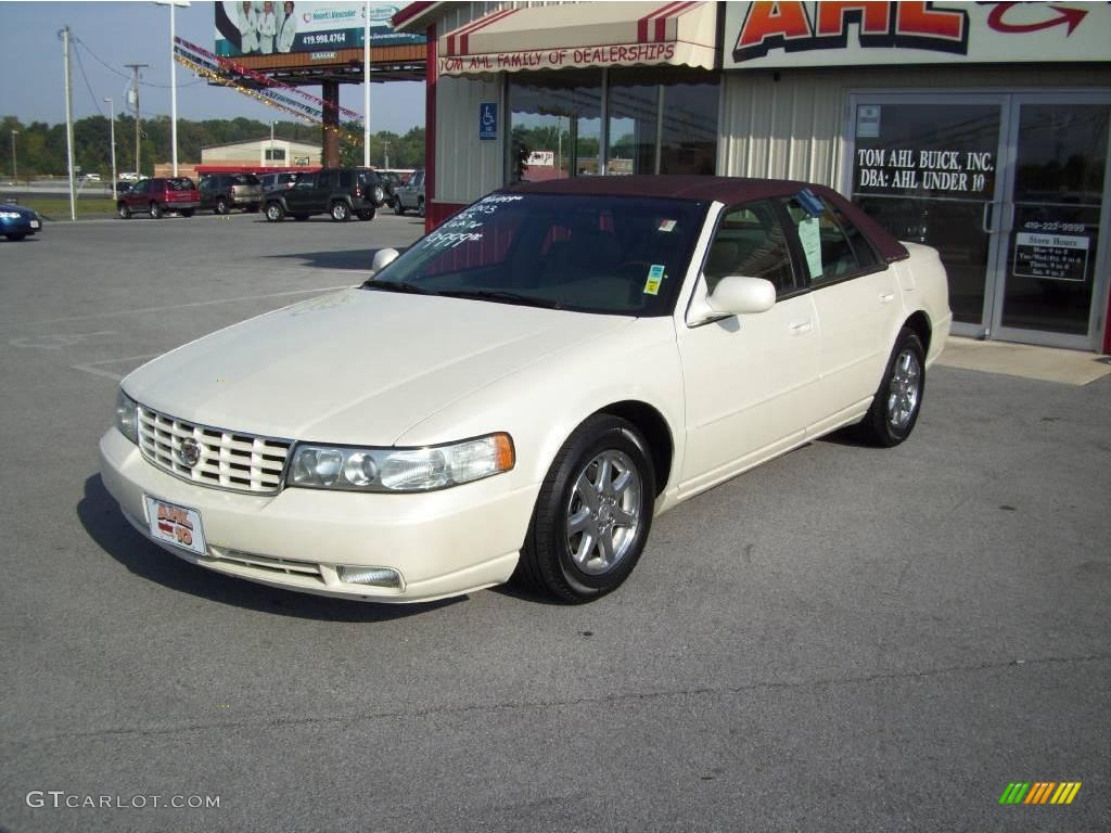 2003 Seville SLS - White Diamond / Dark Gray photo #1