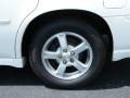 2004 White Chevrolet Impala   photo #11