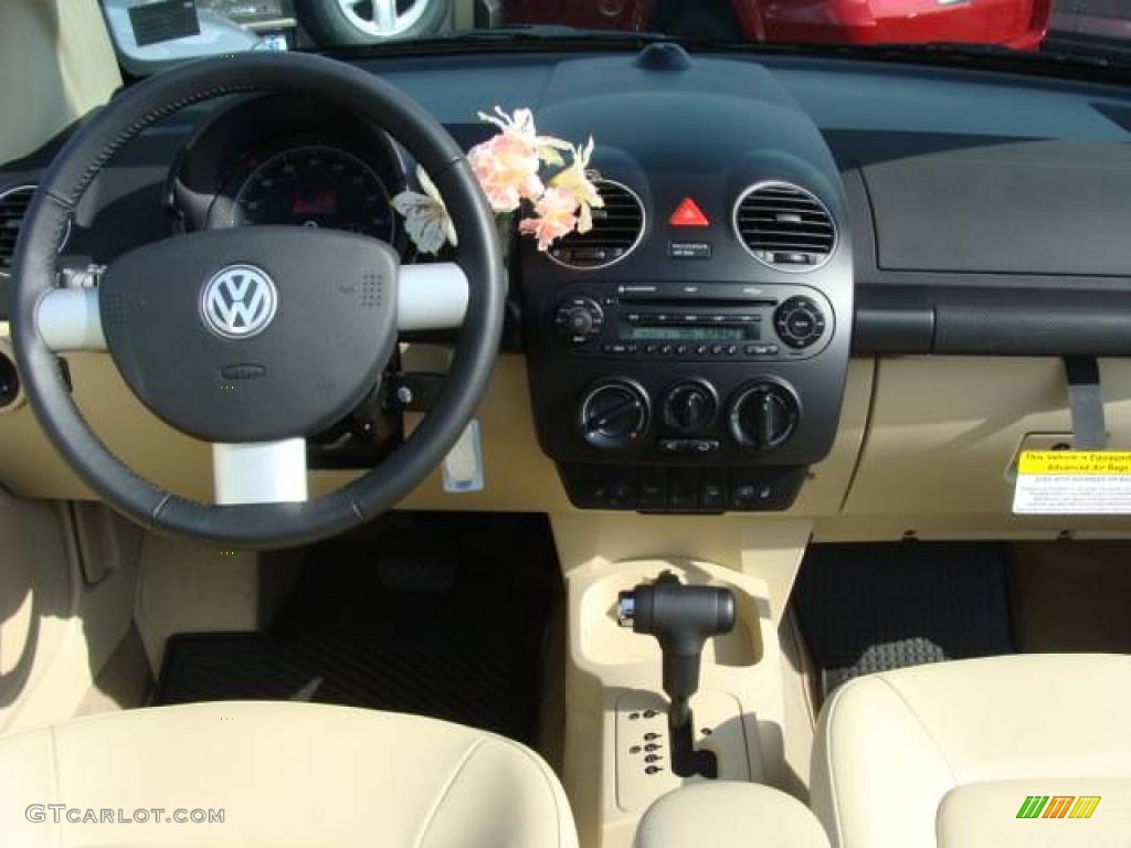 2008 New Beetle SE Convertible - Gecko Green / Cream Beige photo #10