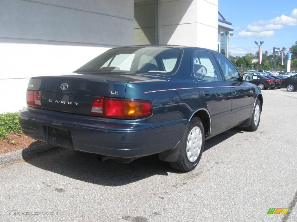 1996 Camry LE Sedan - Dark Emerald Green Metallic / Beige photo #3