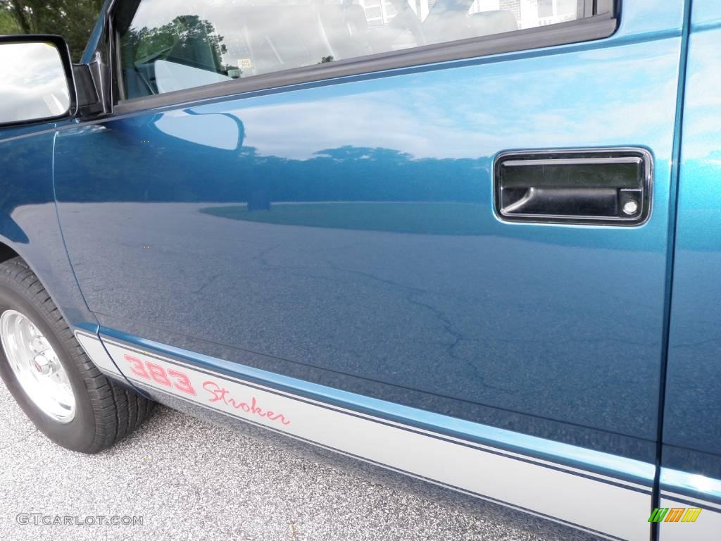 1992 C/K C1500 Regular Cab - Catalina Blue Metallic / Blue photo #19