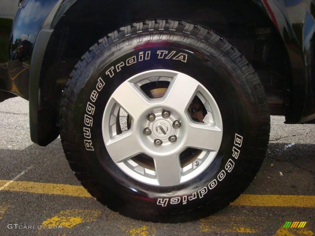 2006 Frontier SE Crew Cab 4x4 - Super Black / Steel photo #26