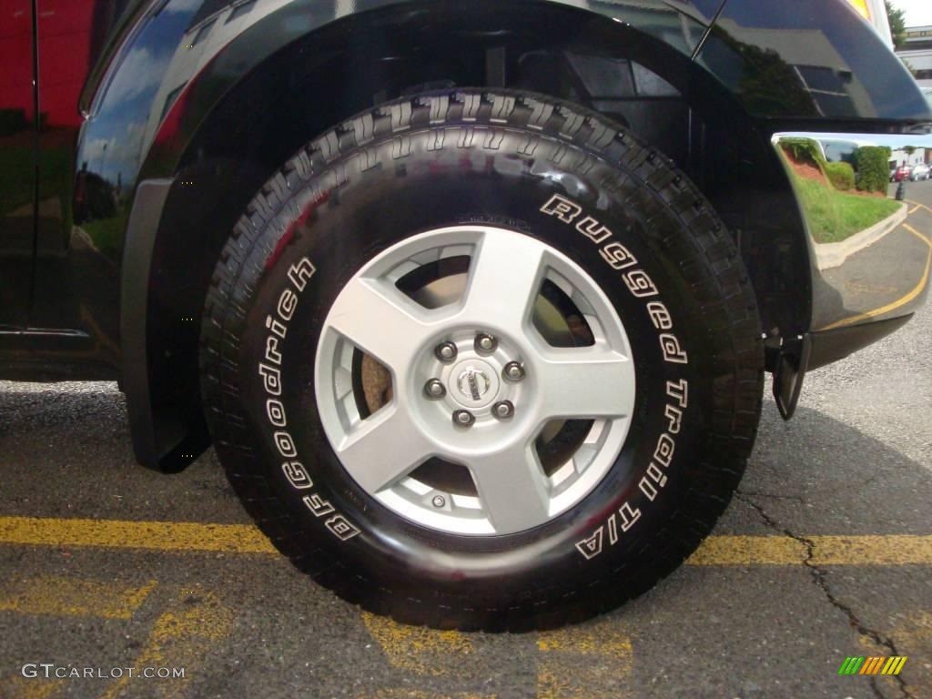 2006 Frontier SE Crew Cab 4x4 - Super Black / Steel photo #27