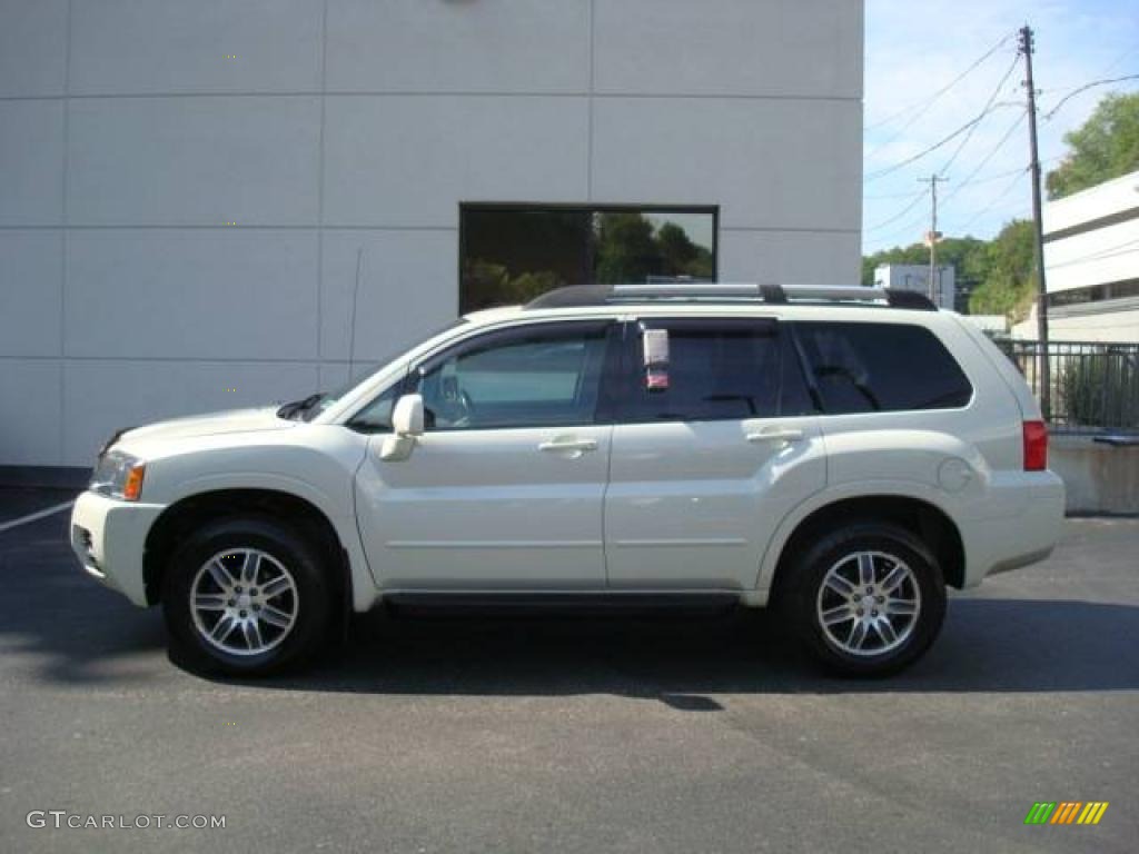 Dover White Pearl Mitsubishi Endeavor