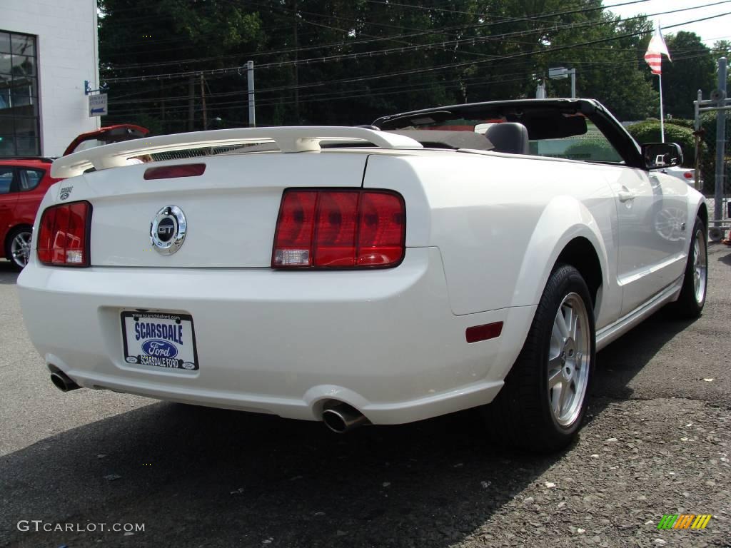 2007 Mustang GT Premium Convertible - Performance White / Dark Charcoal photo #5