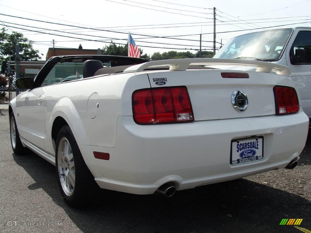 2007 Mustang GT Premium Convertible - Performance White / Dark Charcoal photo #7