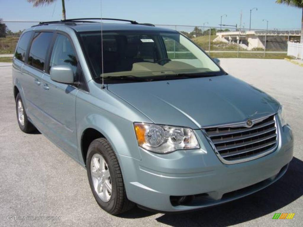 2009 Town & Country Touring - Clearwater Blue Pearl / Medium Pebble Beige/Cream photo #1