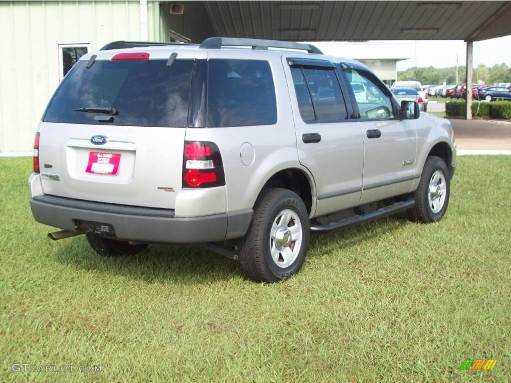 2006 Explorer XLS - Silver Birch Metallic / Stone photo #5