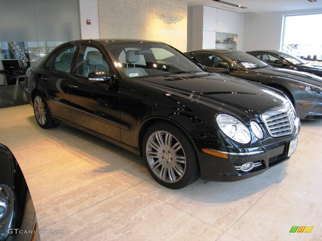 2008 E 550 Sedan - Black / Sahara Beige/Black photo #1