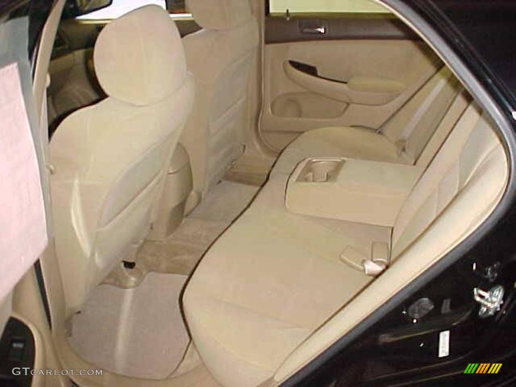 2006 Accord LX Sedan - Nighthawk Black Pearl / Ivory photo #11
