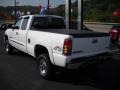 2005 Summit White GMC Sierra 2500HD SLE Extended Cab 4x4  photo #4