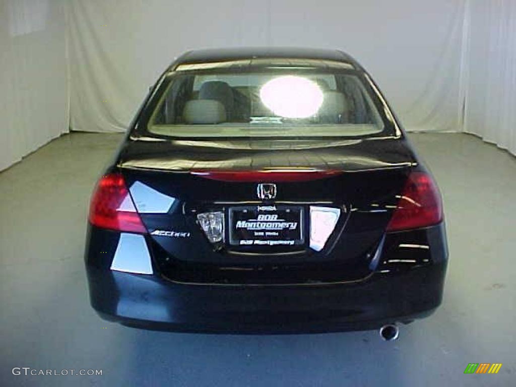 2006 Accord LX Sedan - Nighthawk Black Pearl / Ivory photo #20