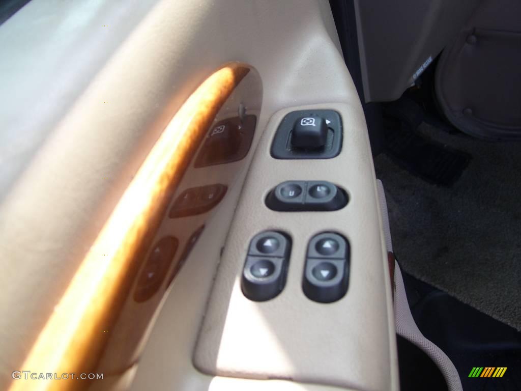 2000 E Series Van E150 Passenger Conversion - Harvest Gold Metallic / Medium Parchment photo #8