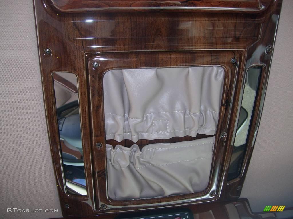 2000 E Series Van E150 Passenger Conversion - Harvest Gold Metallic / Medium Parchment photo #14