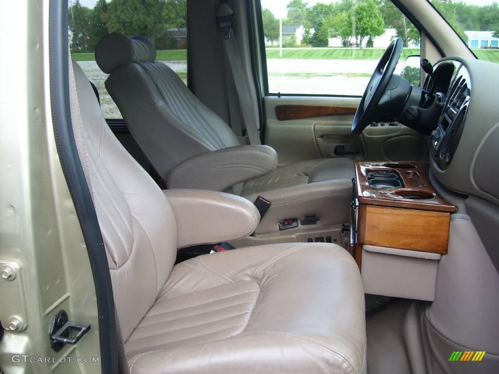 2000 E Series Van E150 Passenger Conversion - Harvest Gold Metallic / Medium Parchment photo #17