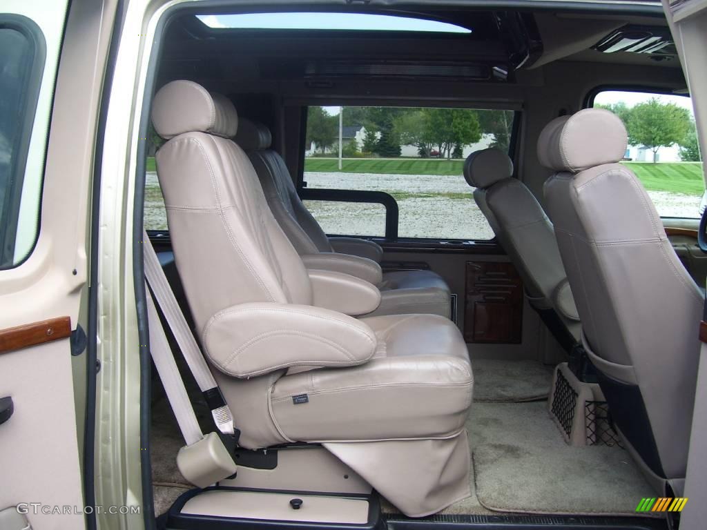 2000 E Series Van E150 Passenger Conversion - Harvest Gold Metallic / Medium Parchment photo #20