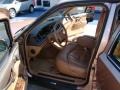 Light Saddle Metallic - Town Car Executive Photo No. 9