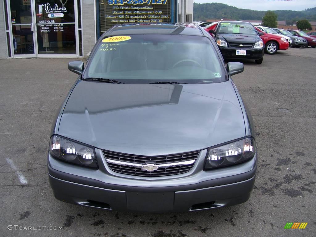 2005 Impala  - Medium Gray Metallic / Medium Gray photo #2