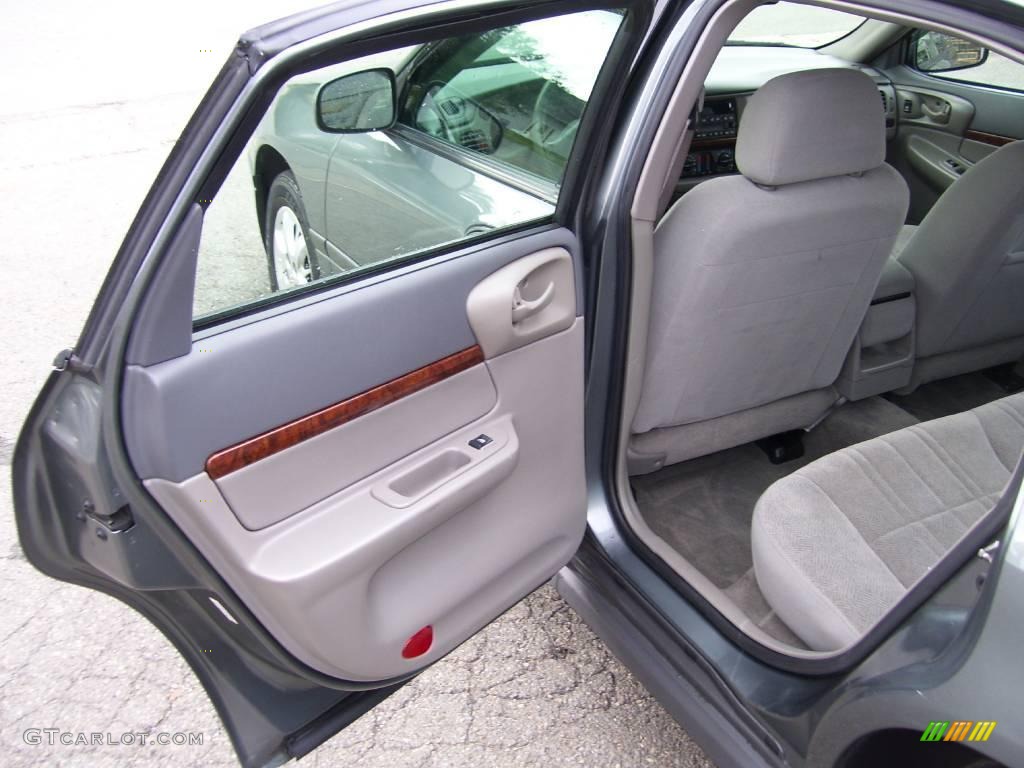 2005 Impala  - Medium Gray Metallic / Medium Gray photo #22