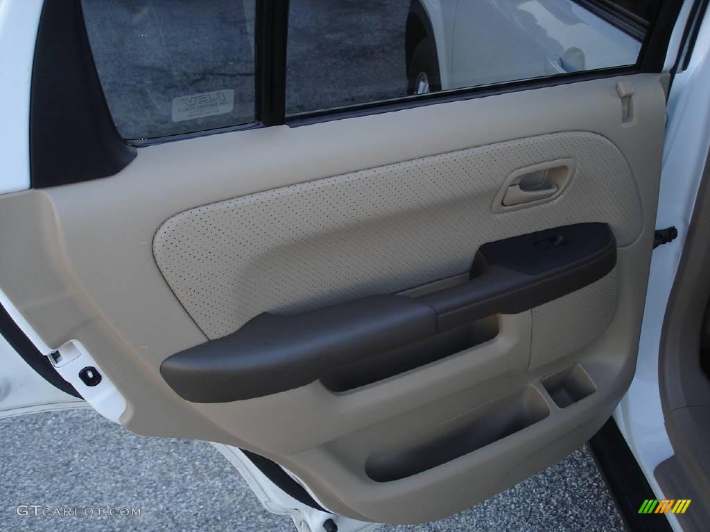 2006 CR-V SE 4WD - Taffeta White / Ivory photo #11