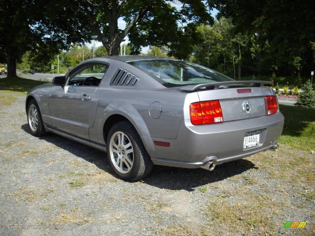 2006 Mustang GT Premium Coupe - Tungsten Grey Metallic / Light Graphite photo #4