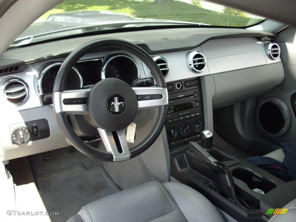 2006 Mustang GT Premium Coupe - Tungsten Grey Metallic / Light Graphite photo #11
