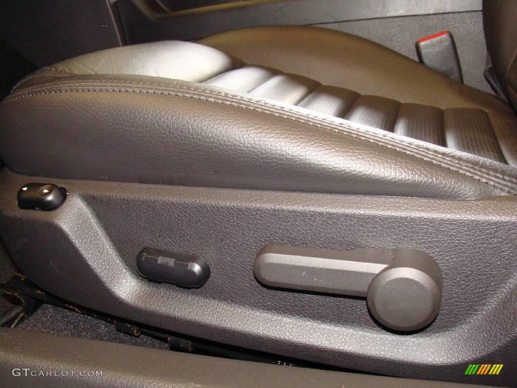 2009 Mustang GT Premium Coupe - Brilliant Silver Metallic / Dark Charcoal photo #12