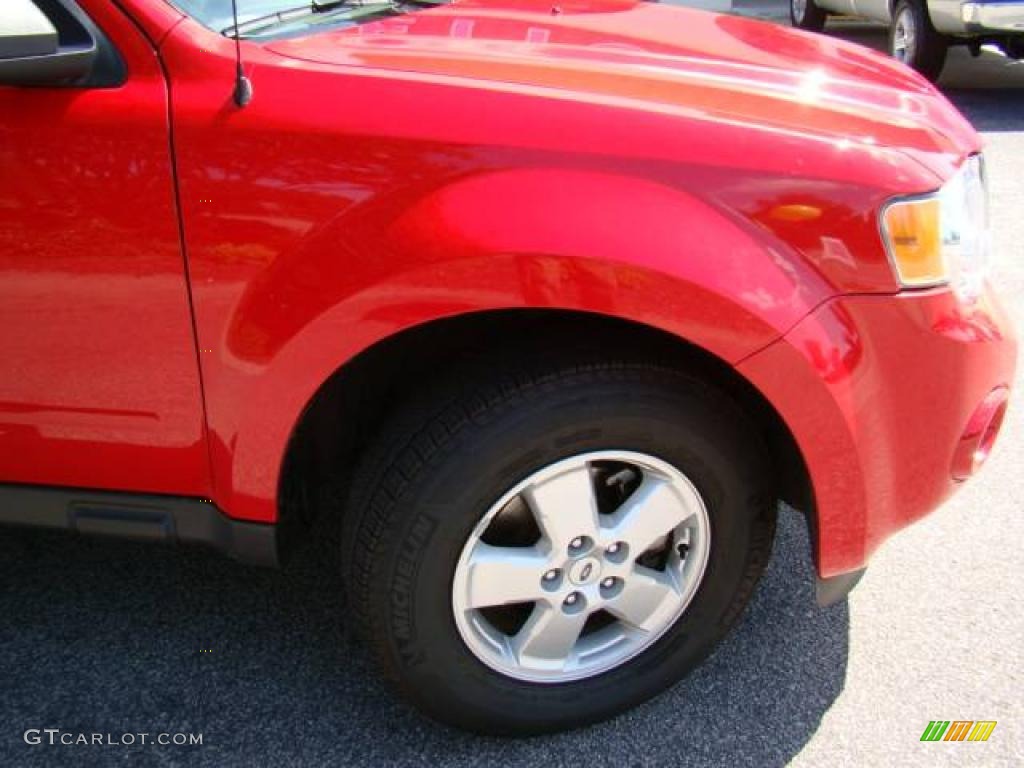 2009 Escape XLT V6 - Torch Red / Stone photo #22