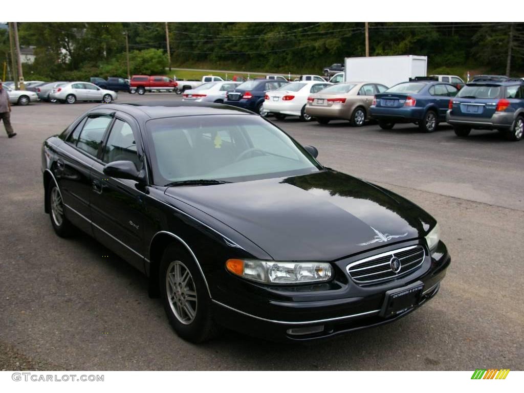 1999 Regal LS - Black / Medium Gray photo #16